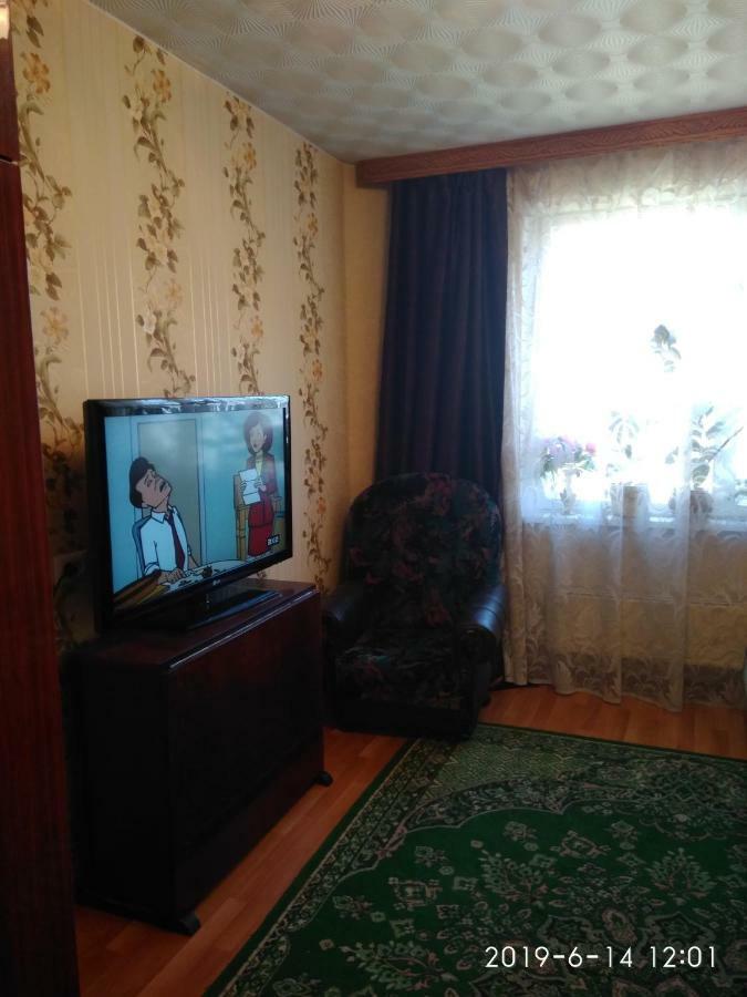 Комната Для Гостей Рядом С Станцией Метро Каменная Горка Minsk Ngoại thất bức ảnh